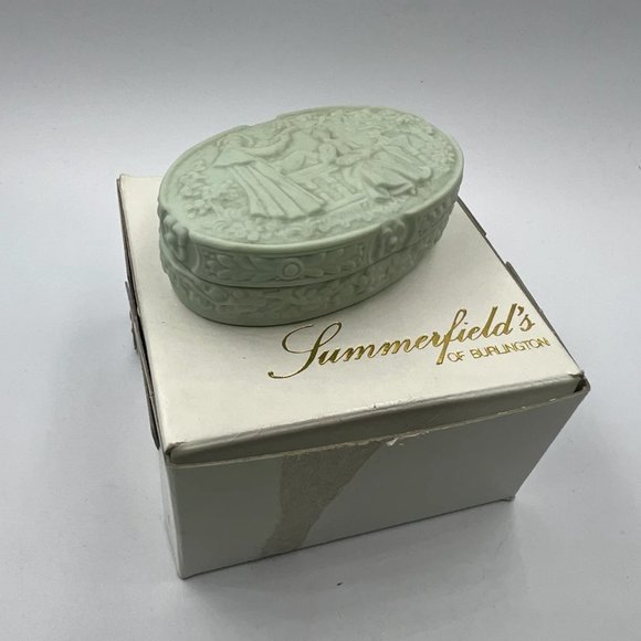 Lladro 5267 Oval Box Decorated" miniature trinket box. - Picture 7 of 10